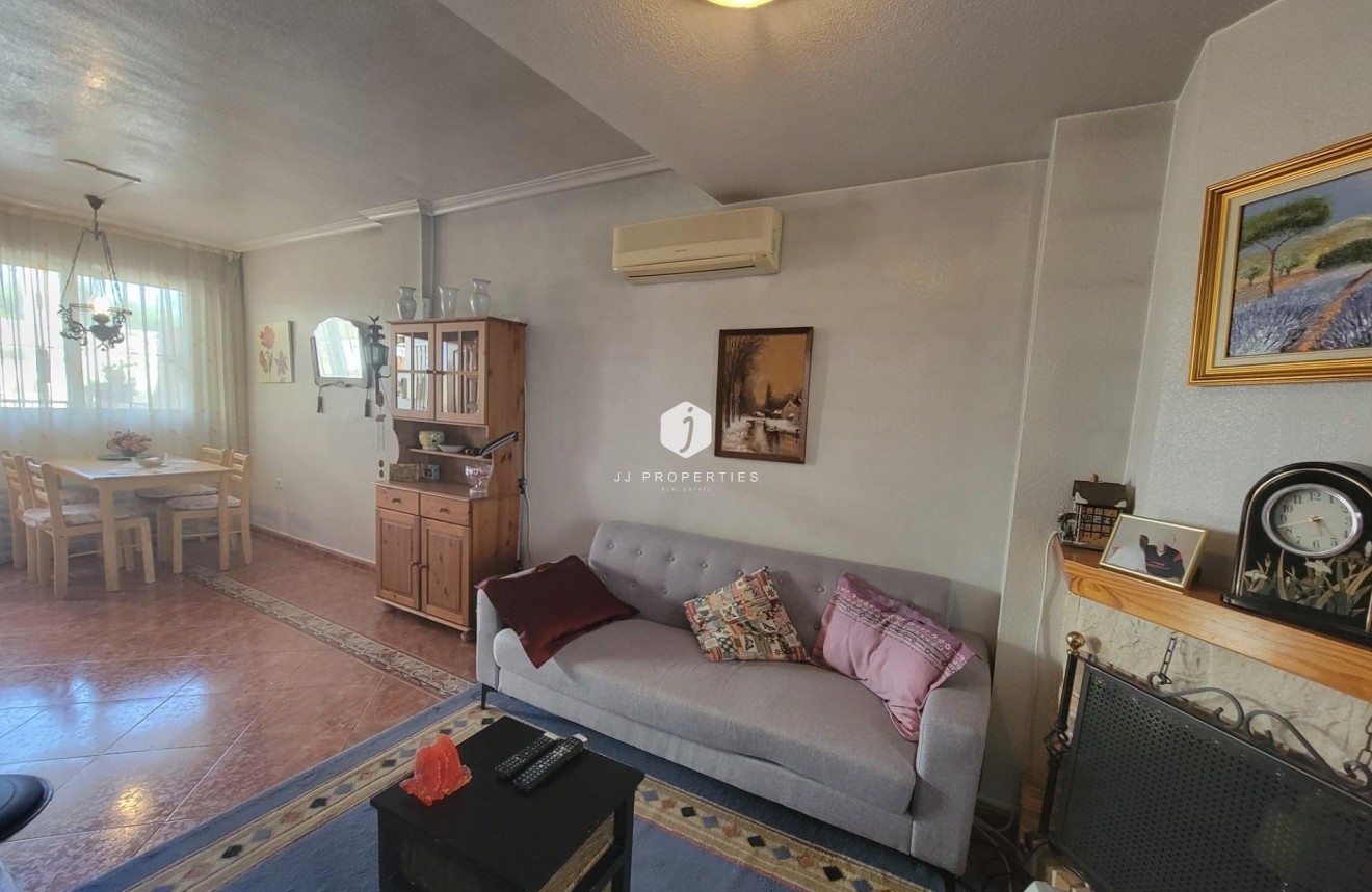 Aus zweiter Hand - Chalet -
Orihuela Costa - Playa Flamenca