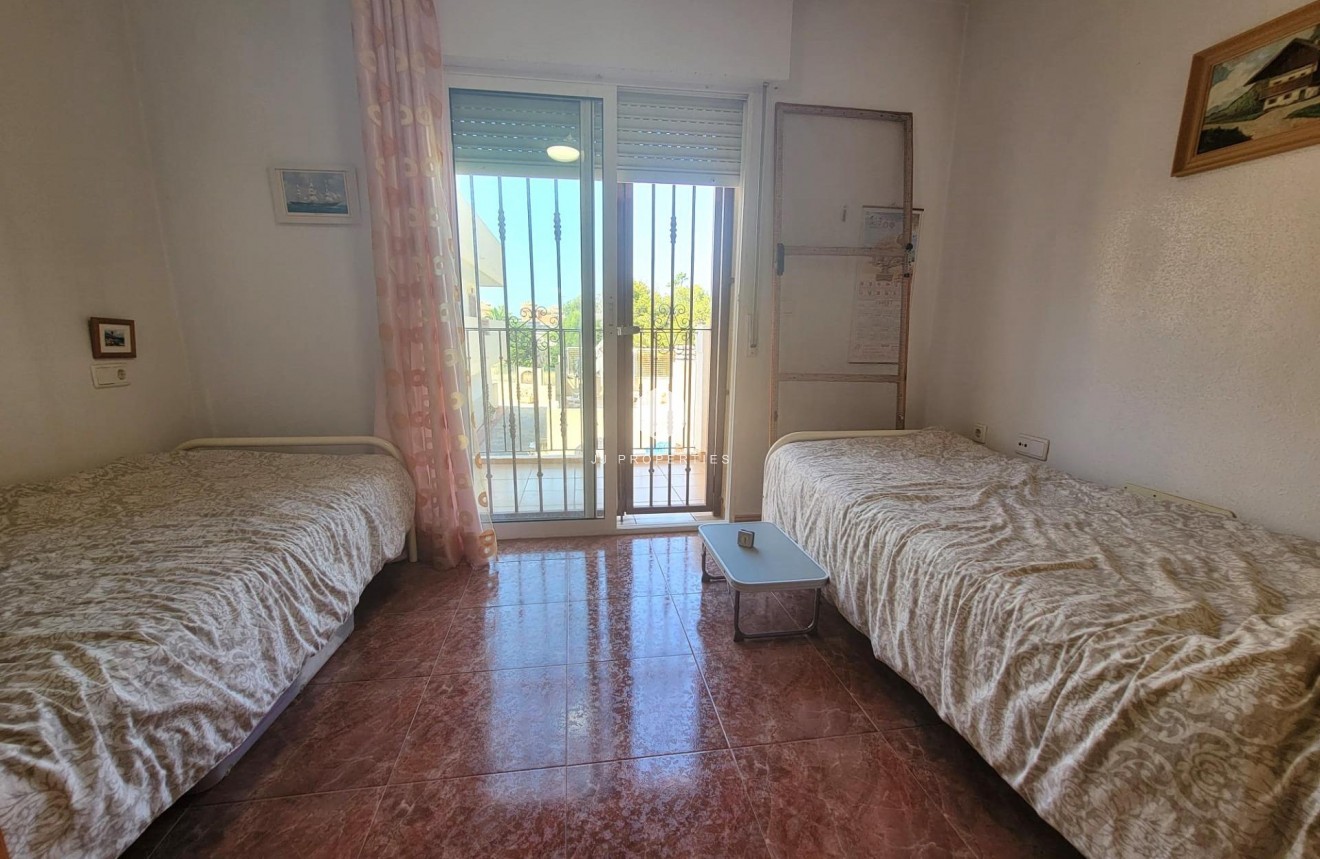 Aus zweiter Hand - Chalet -
Orihuela Costa - Playa Flamenca