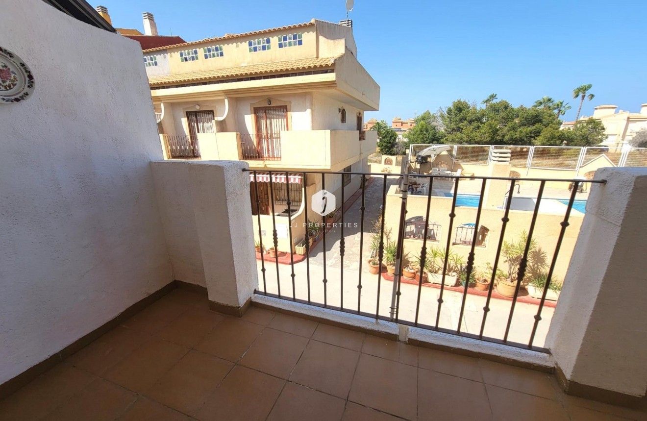 Aus zweiter Hand - Chalet -
Orihuela Costa - Playa Flamenca