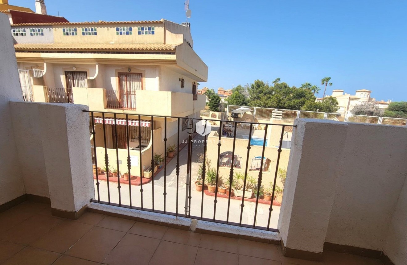Aus zweiter Hand - Chalet -
Orihuela Costa - Playa Flamenca