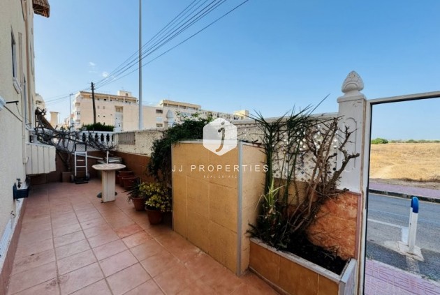 Resale - Apartment / flat -
La Mata - Costa Blanca