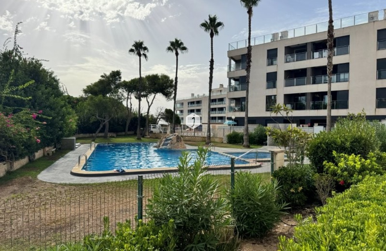 Aus zweiter Hand - Wohnung -
La Mata - Costa Blanca