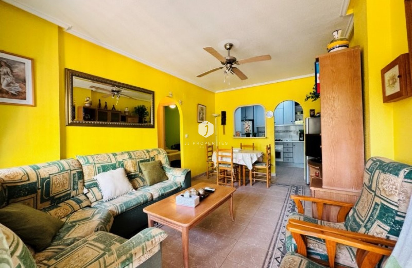 Aus zweiter Hand - Wohnung -
La Mata - Costa Blanca