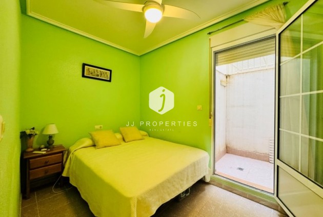 Aus zweiter Hand - Wohnung -
La Mata - Costa Blanca
