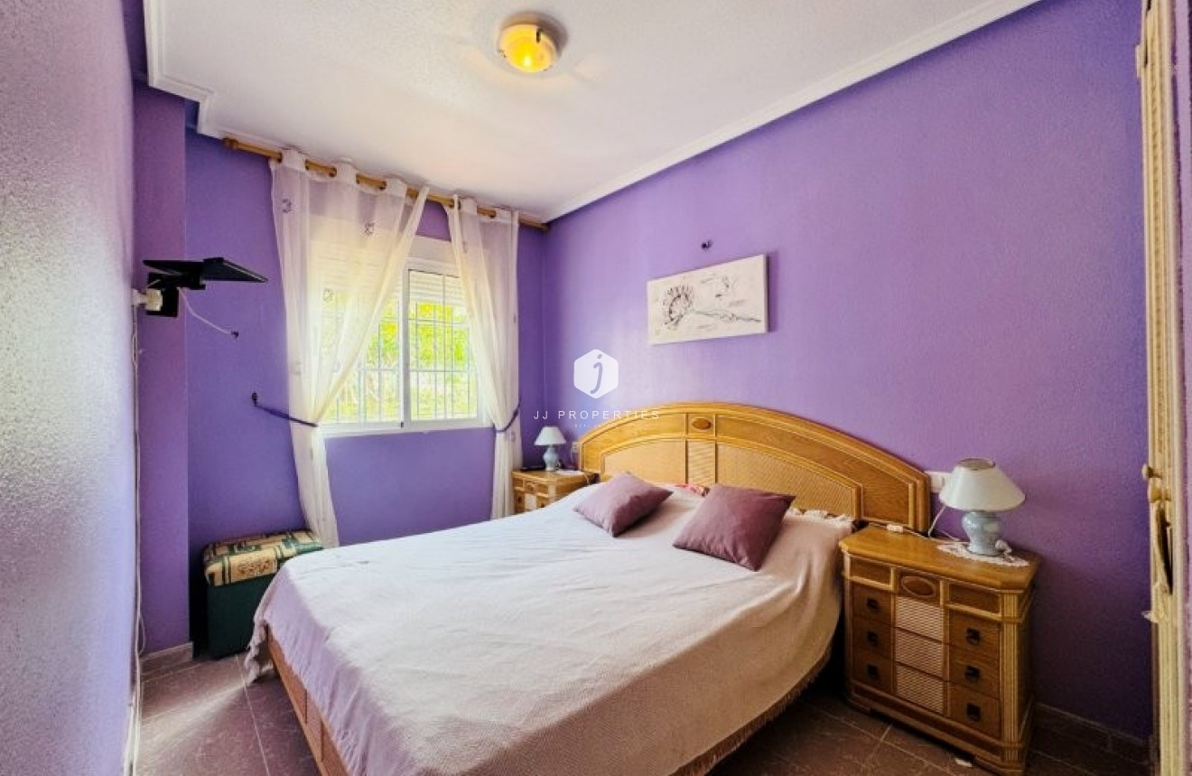 Aus zweiter Hand - Wohnung -
La Mata - Costa Blanca