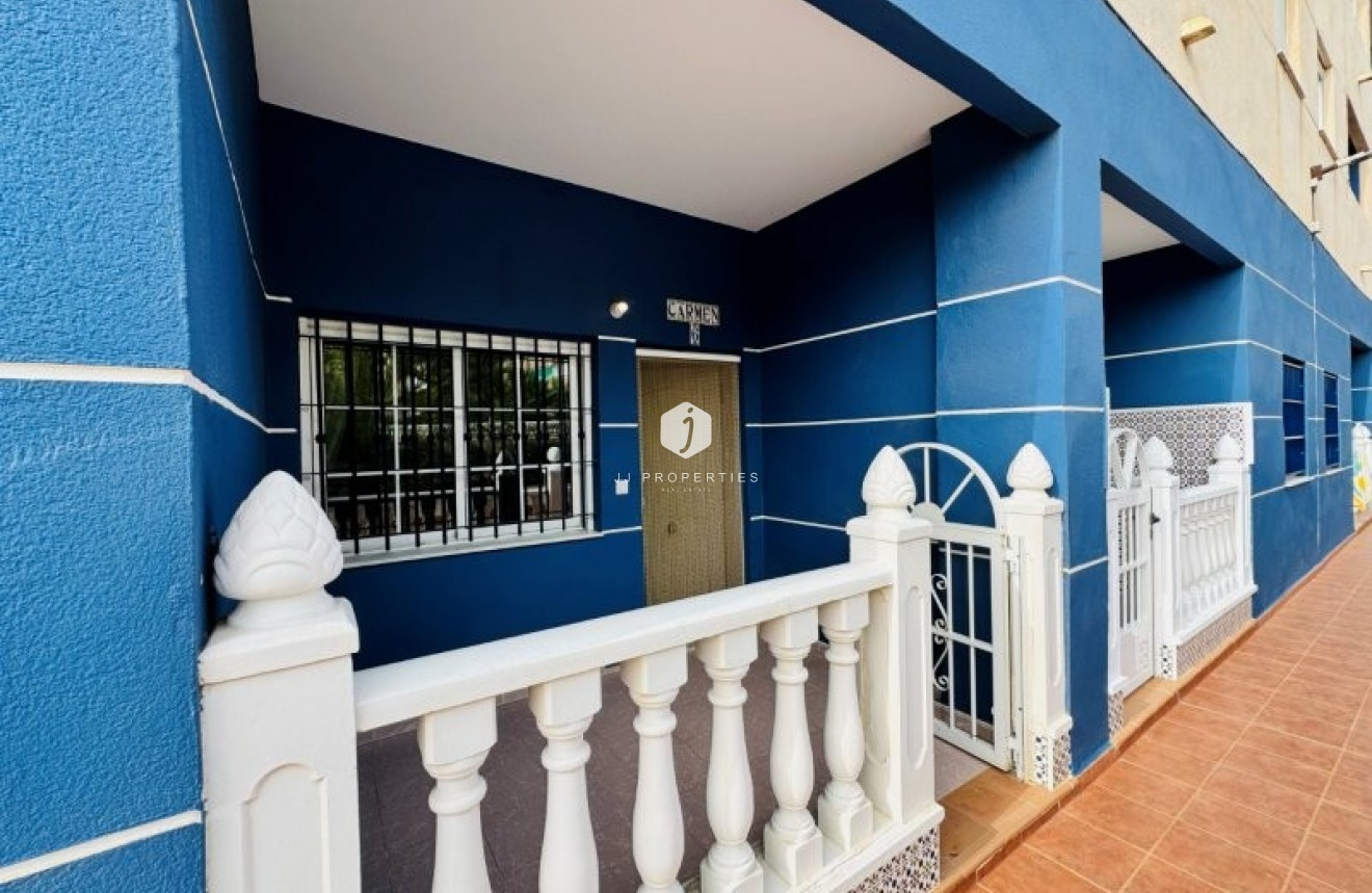 Aus zweiter Hand - Wohnung -
La Mata - Costa Blanca