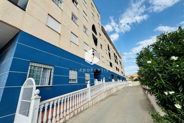 Aus zweiter Hand - Wohnung -
La Mata - Costa Blanca
