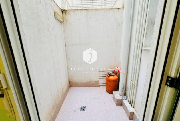 Aus zweiter Hand - Wohnung -
La Mata - Costa Blanca