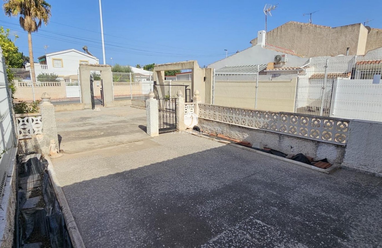 Aus zweiter Hand - Chalet -
Torrevieja - Torreta Florida