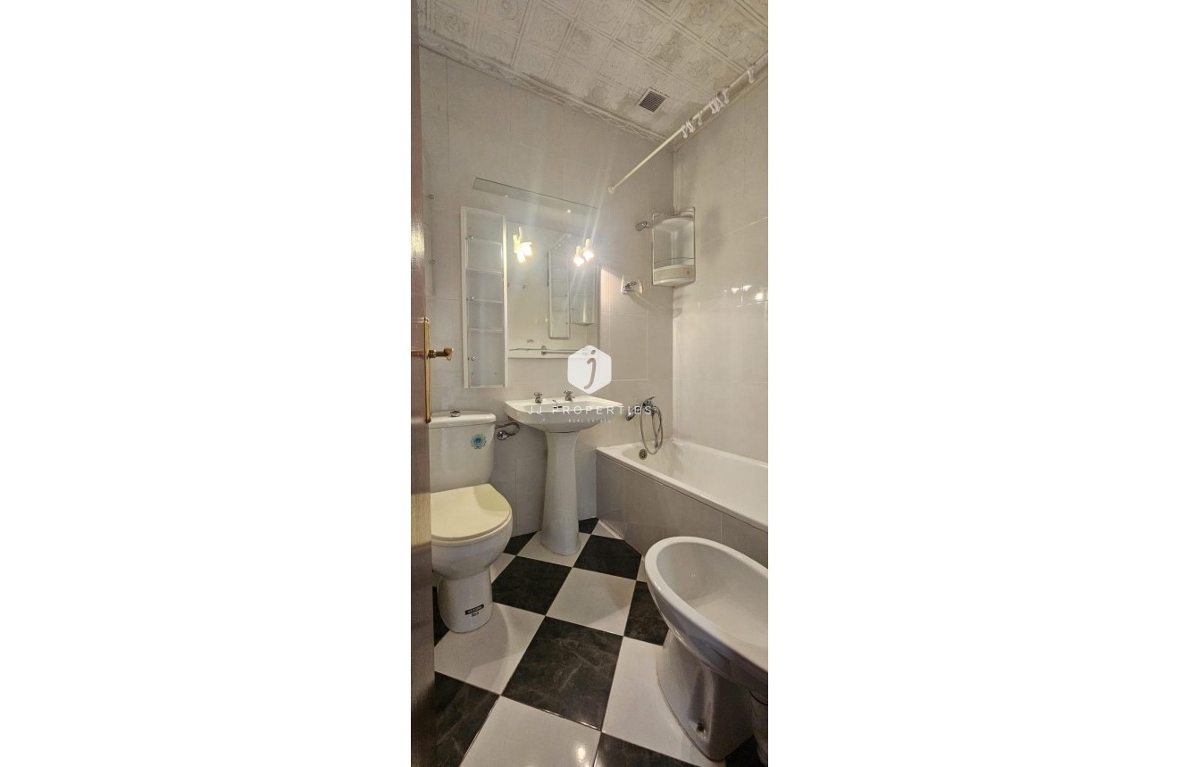 Aus zweiter Hand - Chalet -
Torrevieja - Torreta Florida