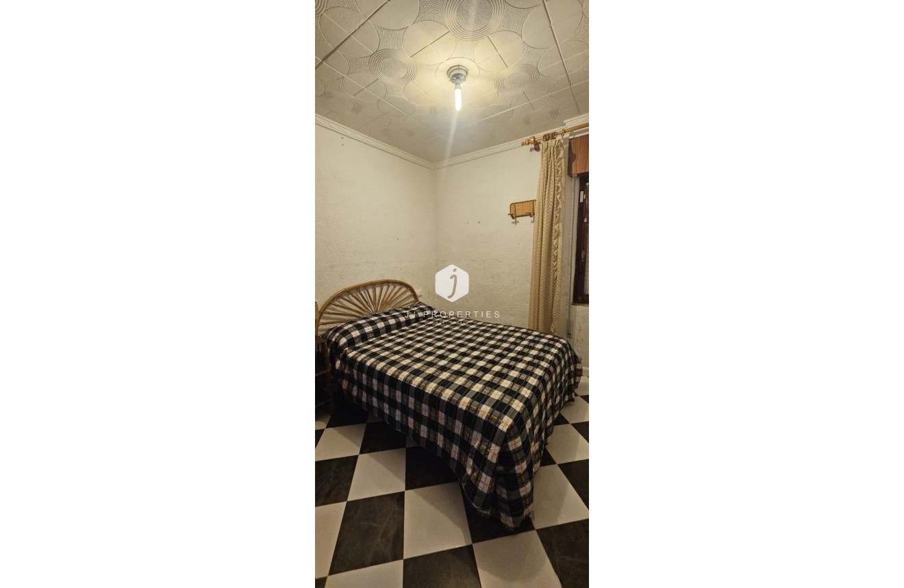 Aus zweiter Hand - Chalet -
Torrevieja - Torreta Florida