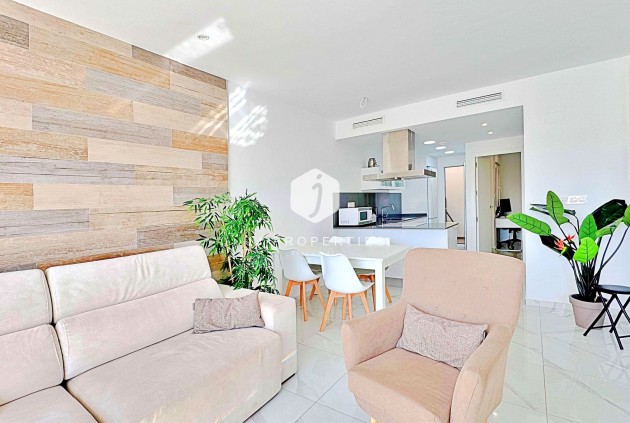 Resale - Chalet -
Torrevieja - Costa Blanca