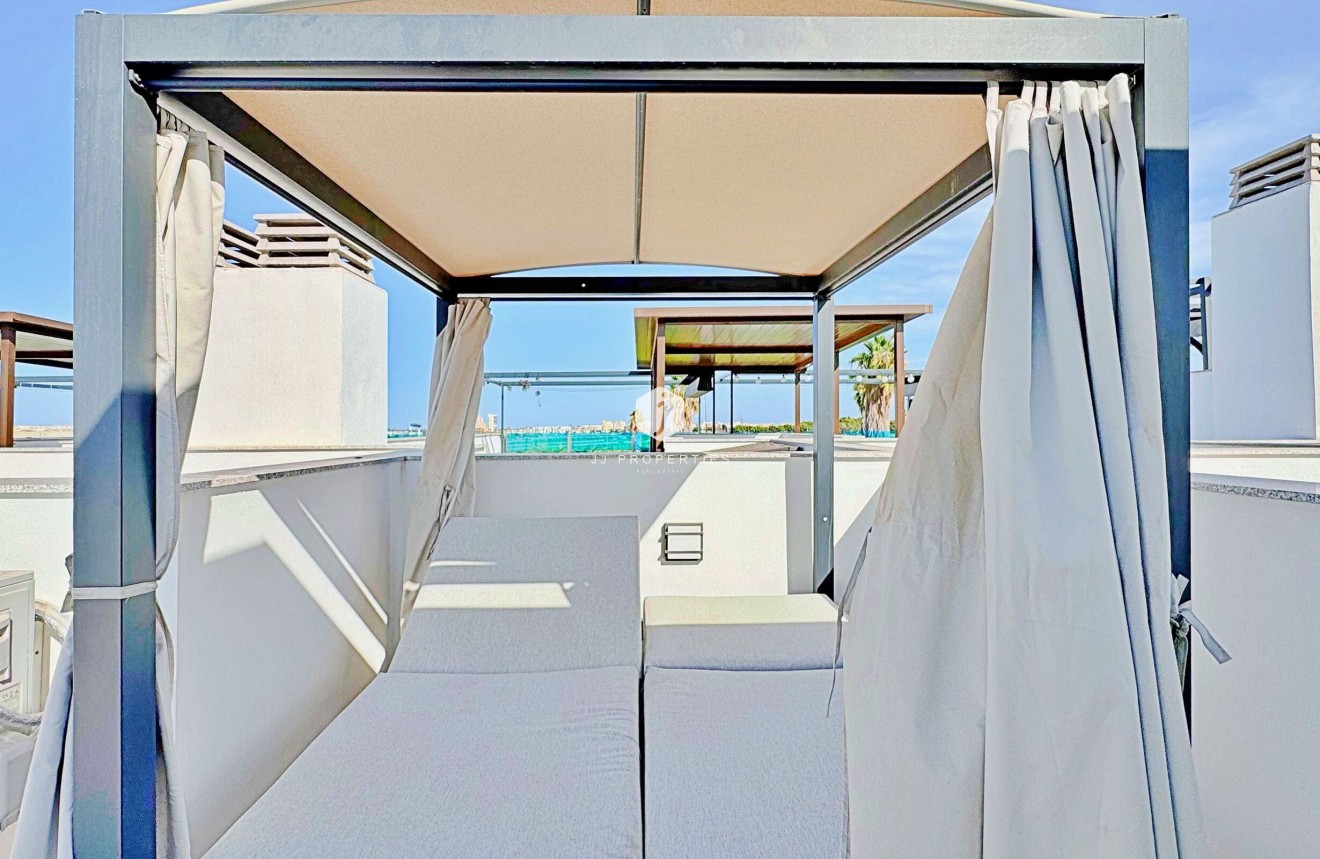 Resale - Chalet -
Torrevieja - Costa Blanca