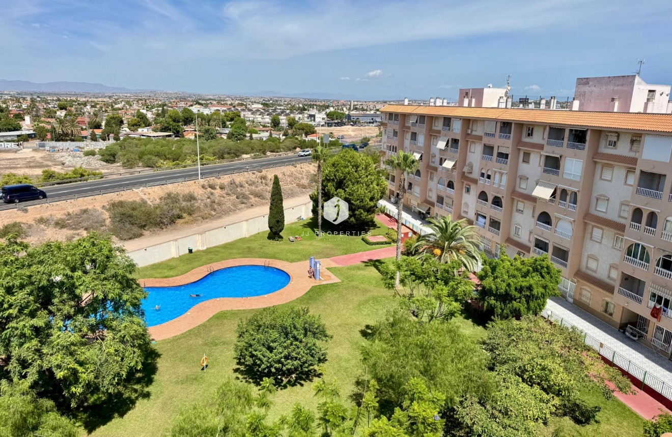 Aus zweiter Hand - Penthouse -
Torrevieja - Costa Blanca