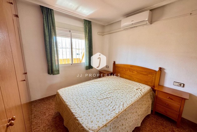 Aus zweiter Hand - Penthouse -
Torrevieja - Costa Blanca