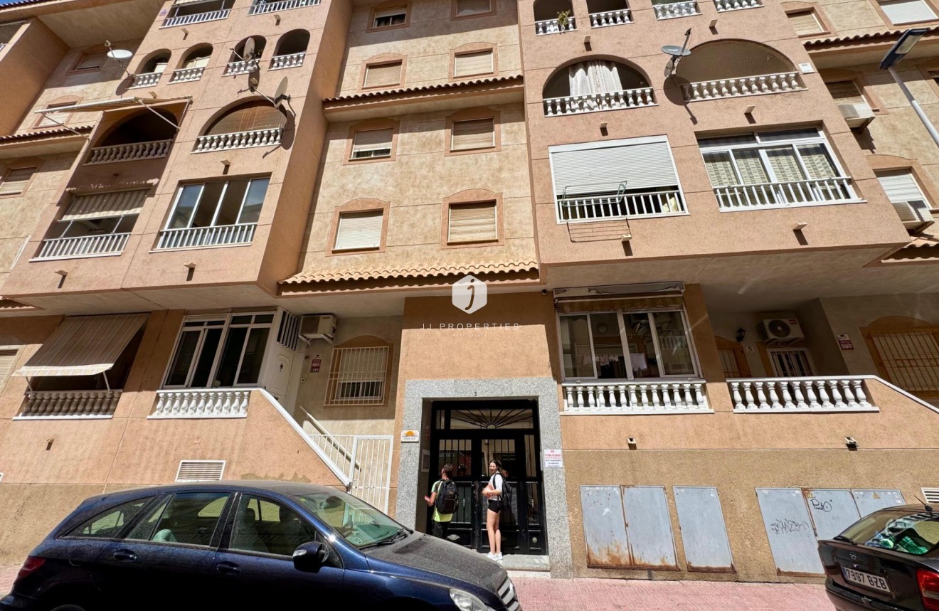 Aus zweiter Hand - Penthouse -
Torrevieja - Costa Blanca