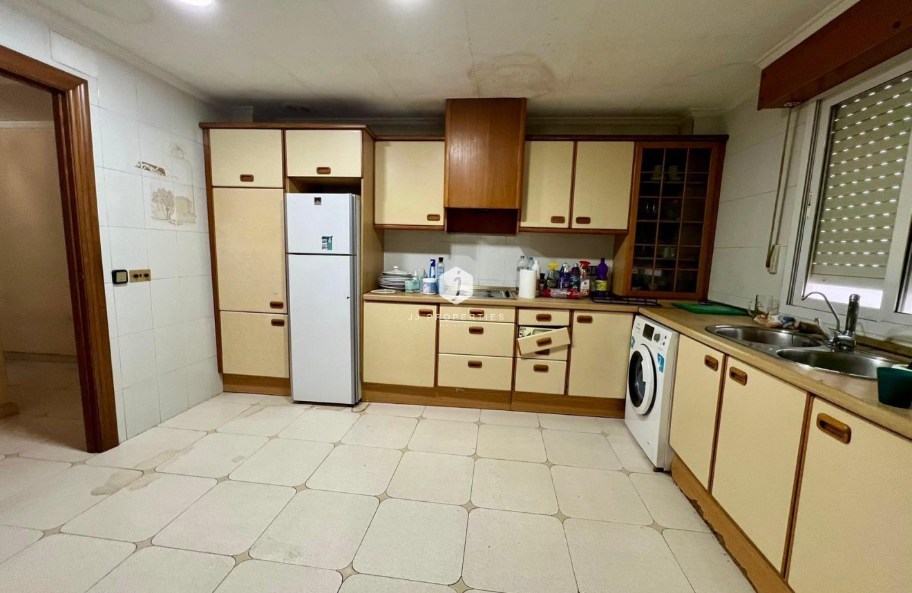 Tweedehands - Appartement / flat -
Torrevieja - Centro
