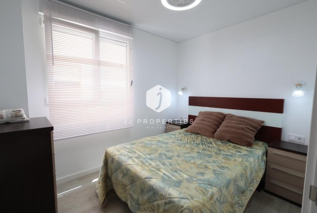 Resale - Apartment / flat -
Torrevieja - Costa Blanca