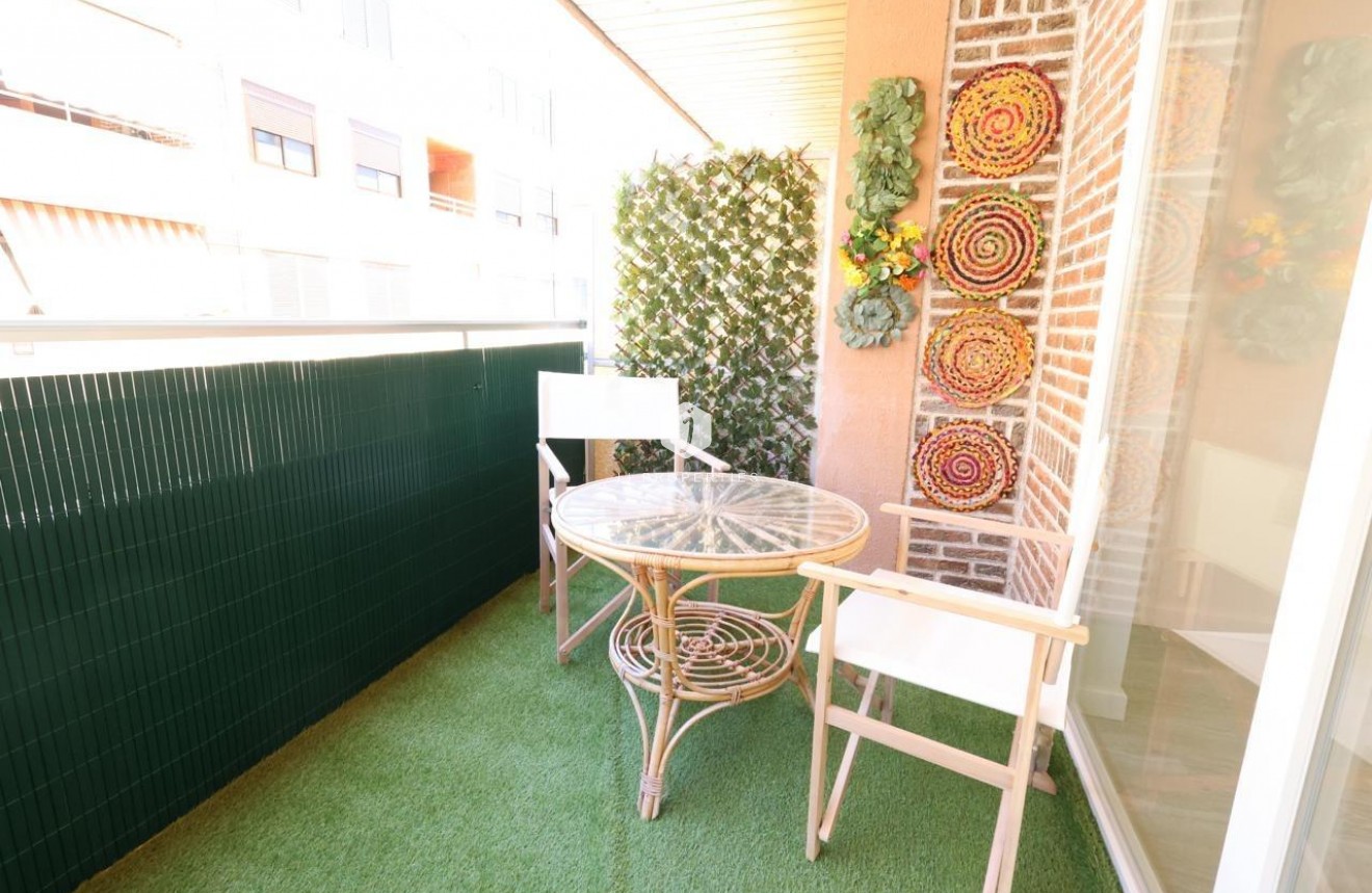 Resale - Apartment / flat -
Torrevieja - Costa Blanca