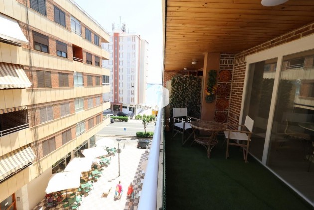 Resale - Apartment / flat -
Torrevieja - Costa Blanca