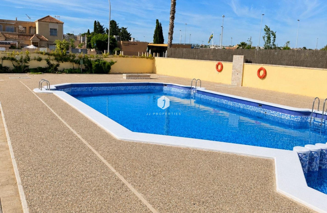 Tweedehands - Bungalow -
Torrevieja - Carrefour