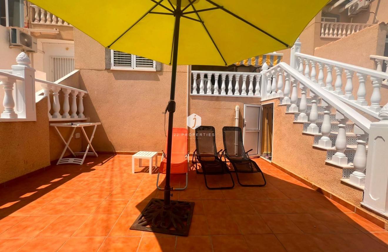 Tweedehands - Bungalow -
Torrevieja - Torrejón