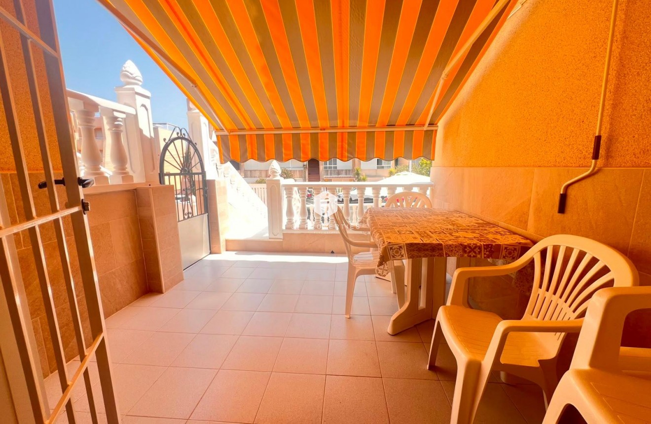 Tweedehands - Bungalow -
Torrevieja - Torrejón