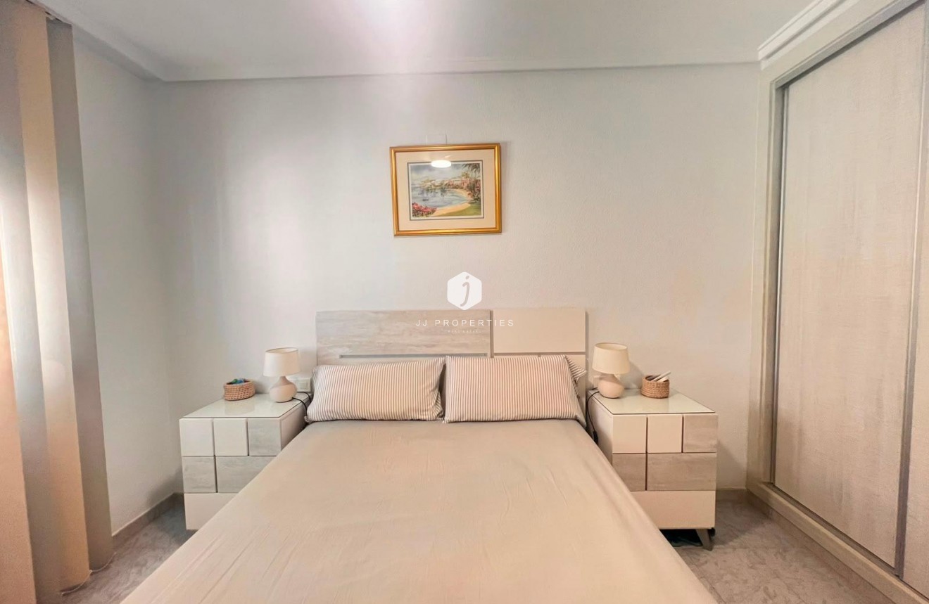 Tweedehands - Bungalow -
Torrevieja - Torrejón