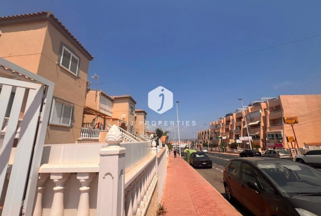 Tweedehands - Bungalow -
Torrevieja - Torrejón