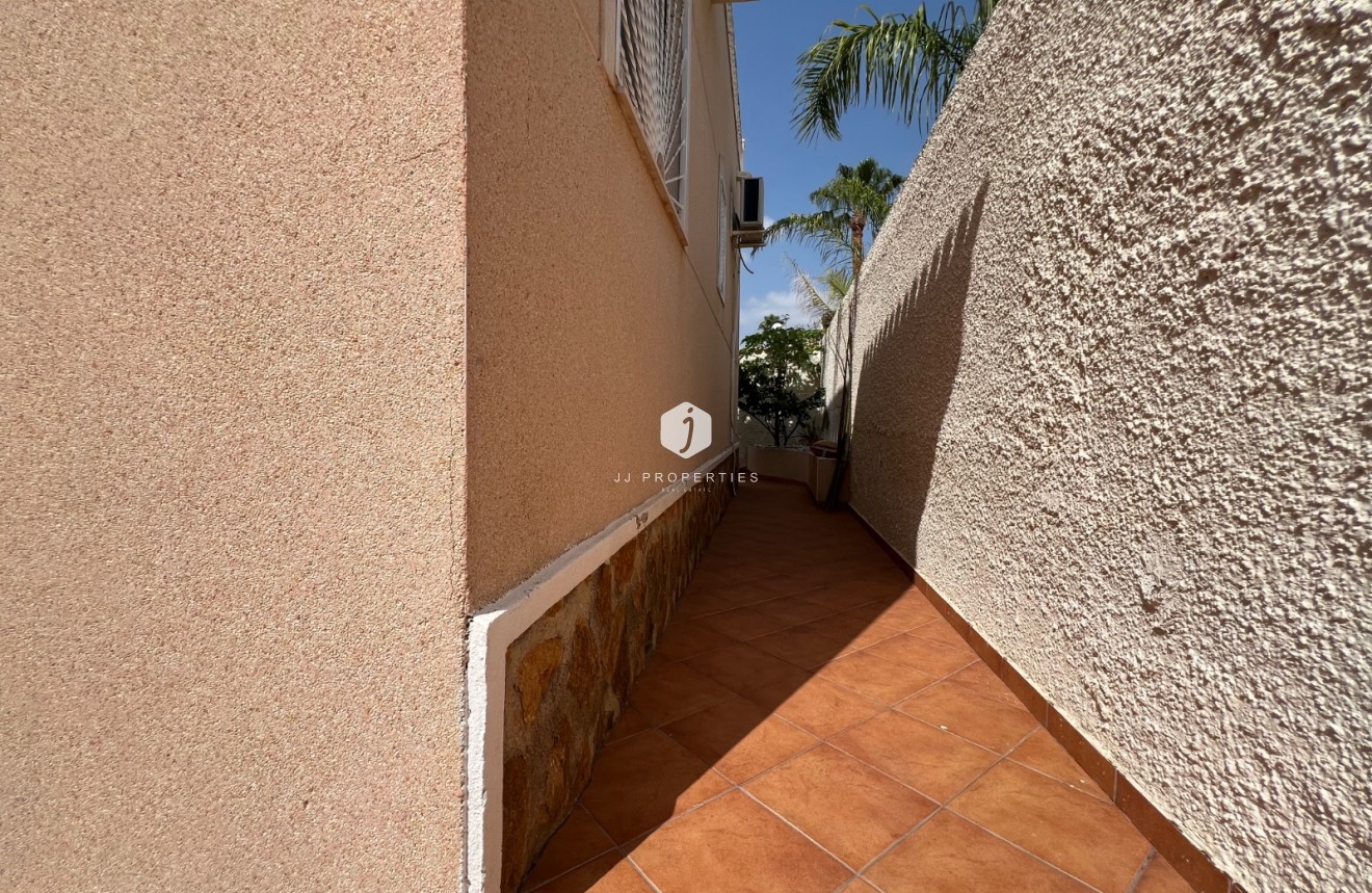 Segunda mano - Villa -
Ciudad Quesada - Costa Blanca