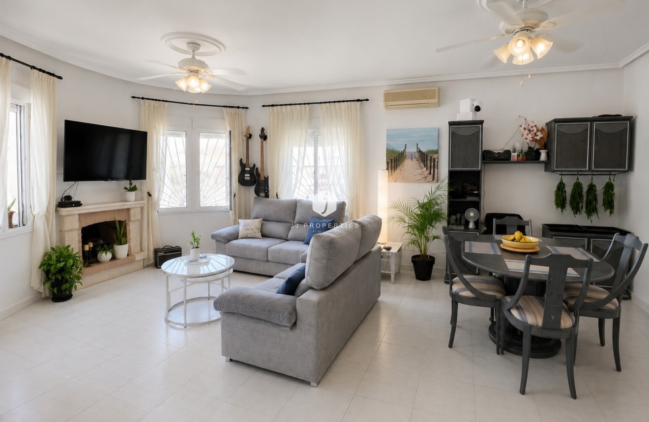 Segunda mano - Villa -
Ciudad Quesada - Costa Blanca