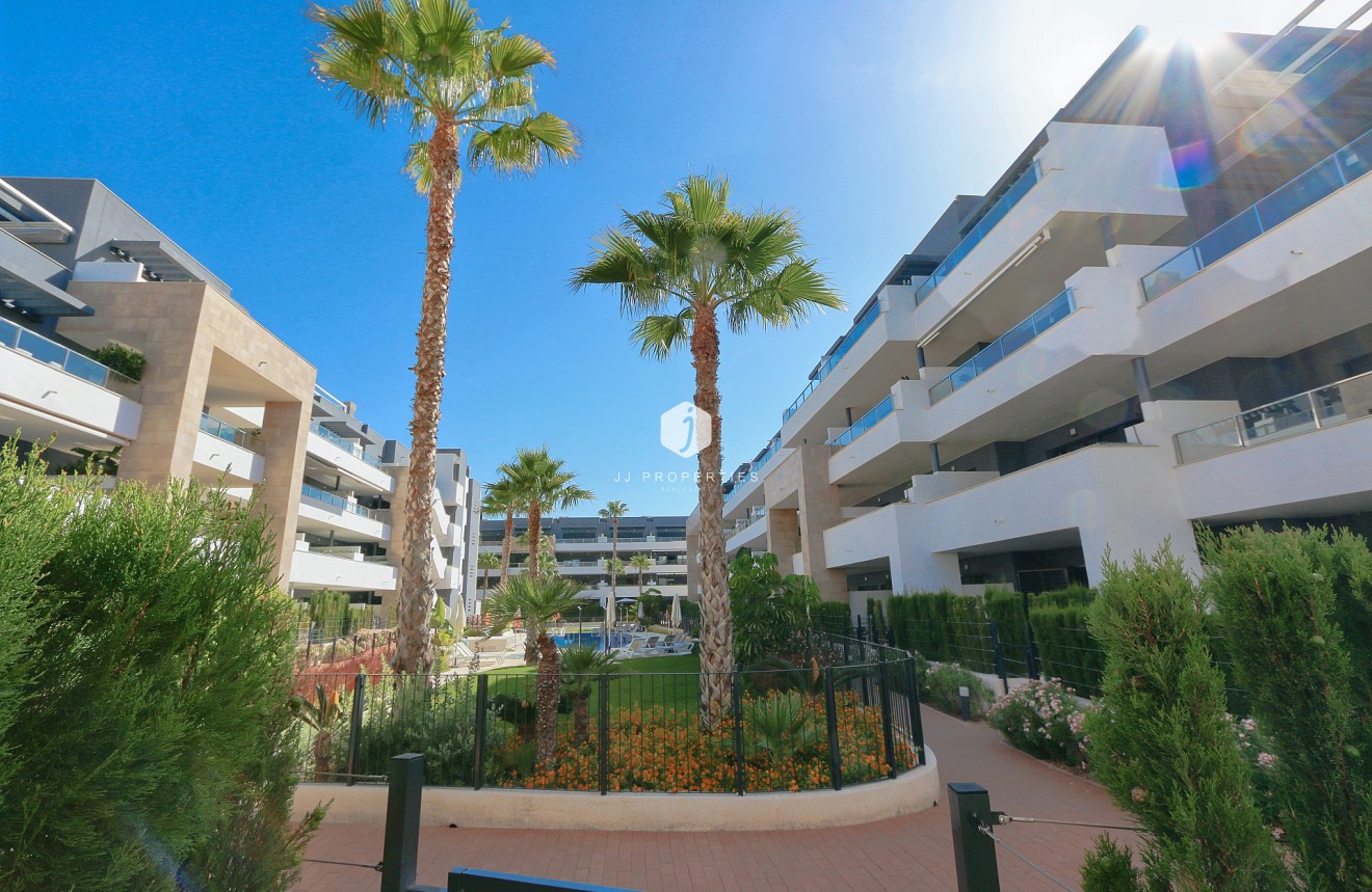 Aus zweiter Hand - Wohnung -
Playa Flamenca - Costa Blanca
