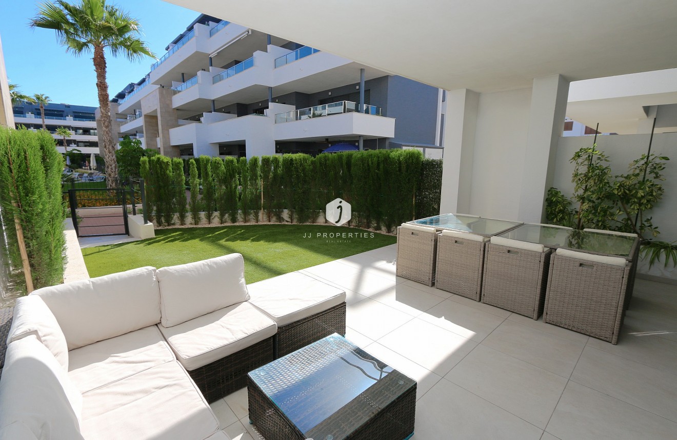 Aus zweiter Hand - Wohnung -
Playa Flamenca - Costa Blanca