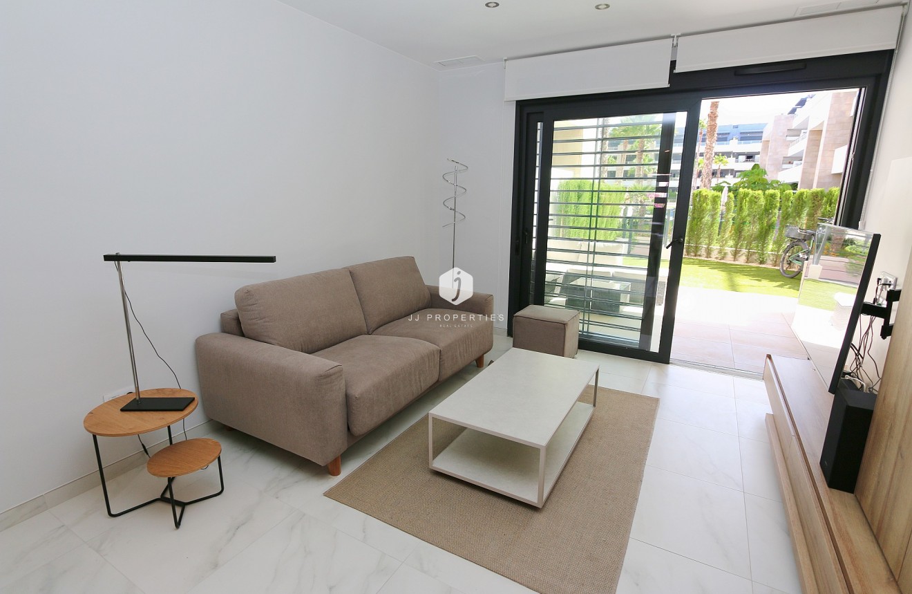 Aus zweiter Hand - Wohnung -
Playa Flamenca - Costa Blanca