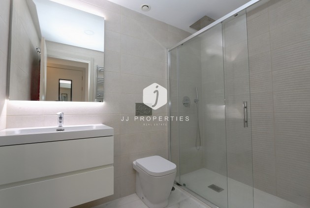 Aus zweiter Hand - Wohnung -
Playa Flamenca - Costa Blanca