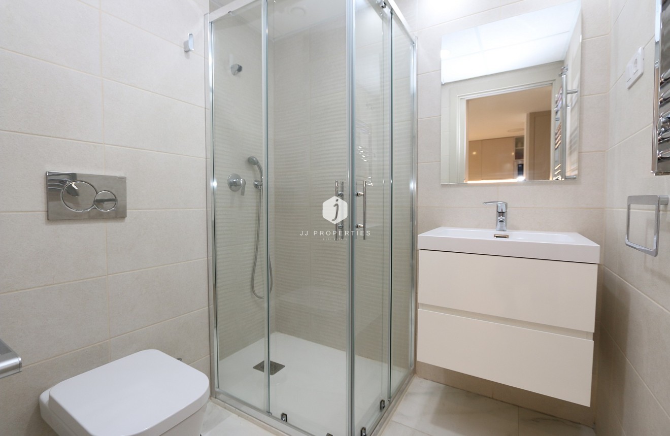 Aus zweiter Hand - Wohnung -
Playa Flamenca - Costa Blanca