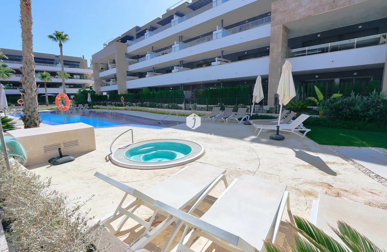 Aus zweiter Hand - Wohnung -
Playa Flamenca - Costa Blanca