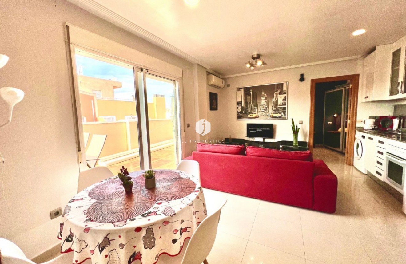 Resale - Penthouse -
Torrevieja - Centro