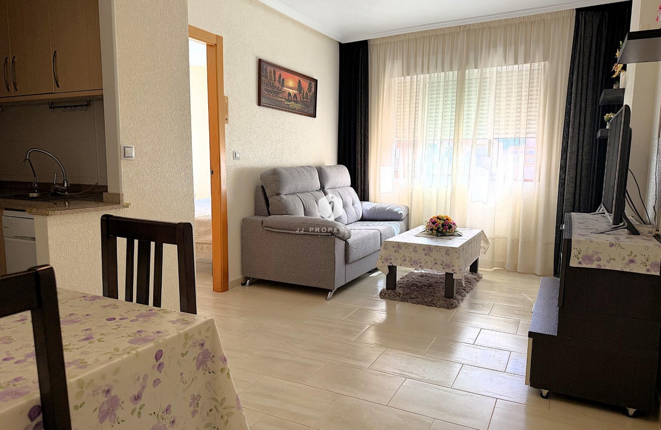 D'occasion - Appartement -
Torrevieja - El molino