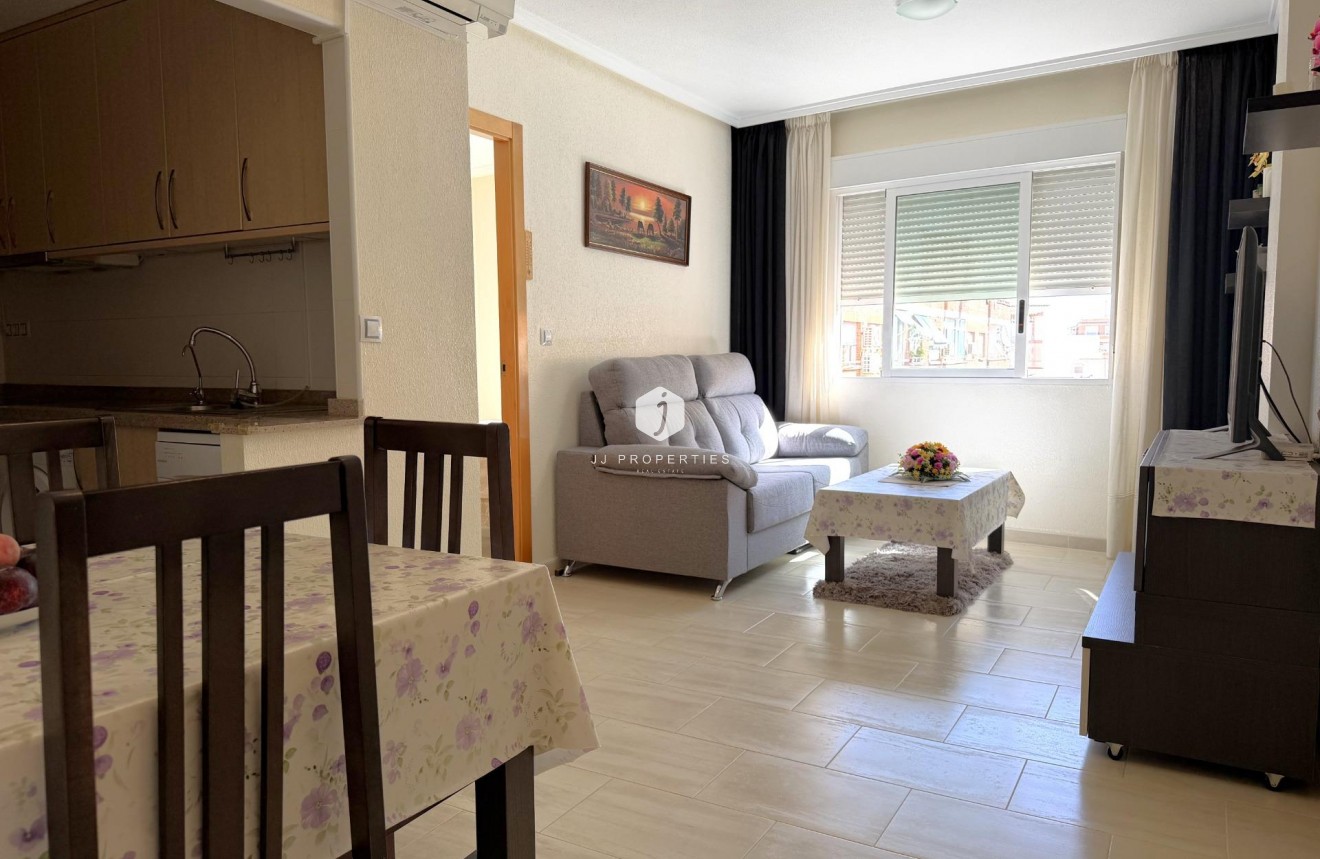 D'occasion - Appartement -
Torrevieja - El molino