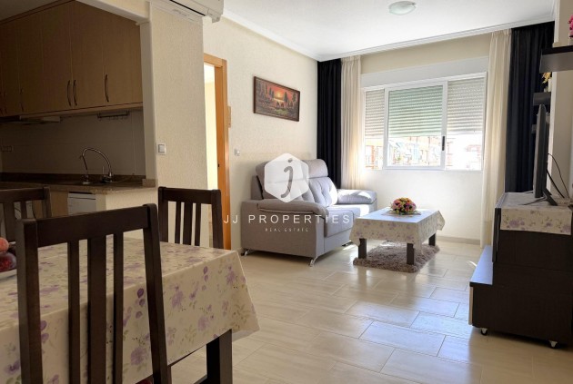 D'occasion - Appartement -
Torrevieja - El molino