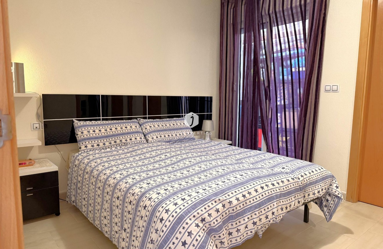 D'occasion - Appartement -
Torrevieja - El molino