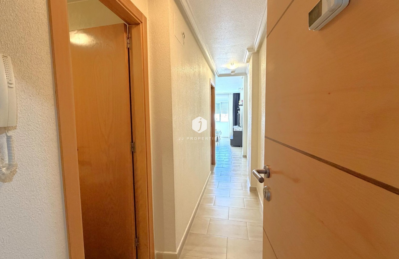 D'occasion - Appartement -
Torrevieja - El molino