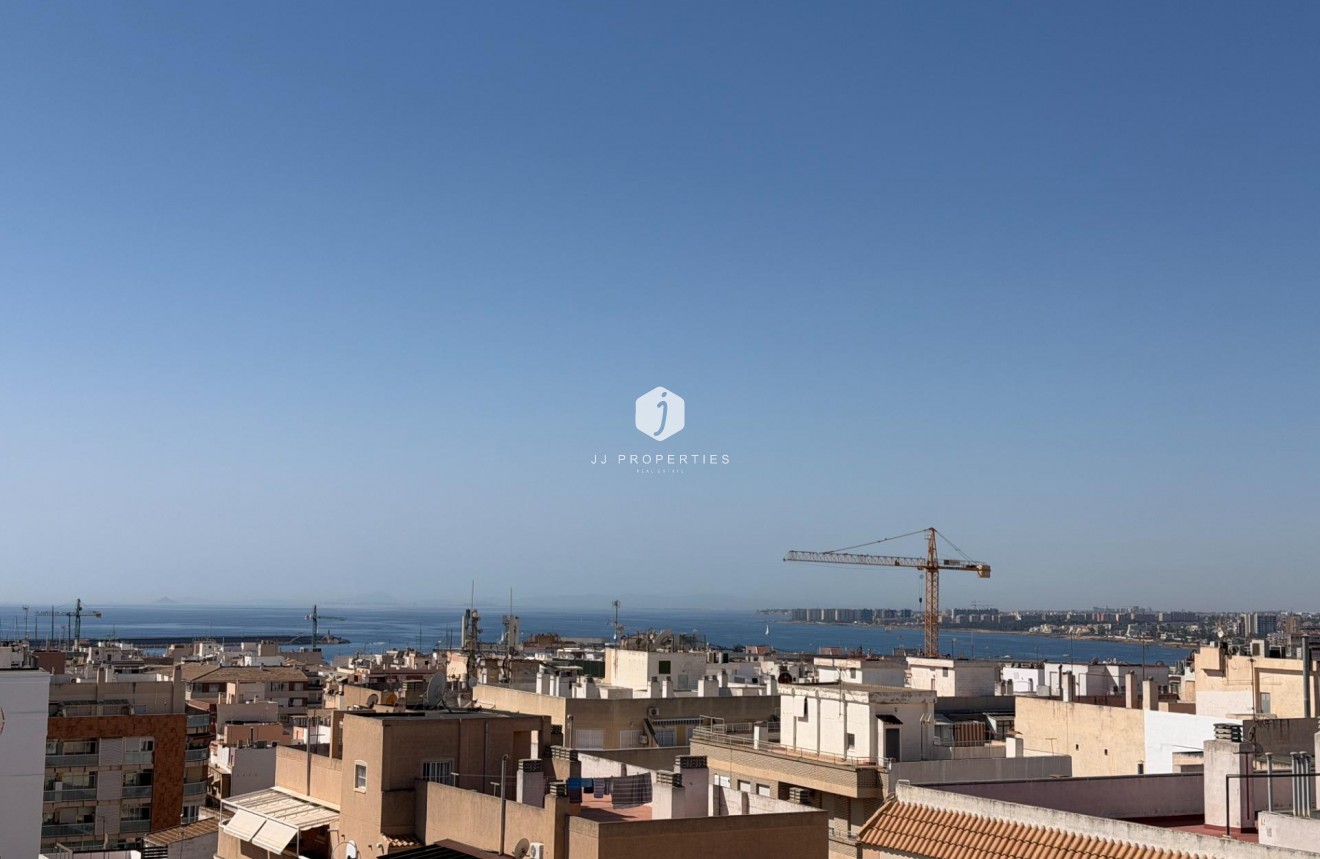 D'occasion - Appartement -
Torrevieja - El molino