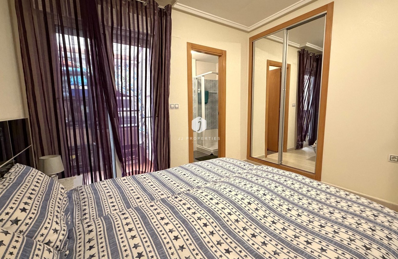 D'occasion - Appartement -
Torrevieja - El molino