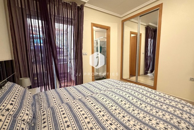 D'occasion - Appartement -
Torrevieja - El molino