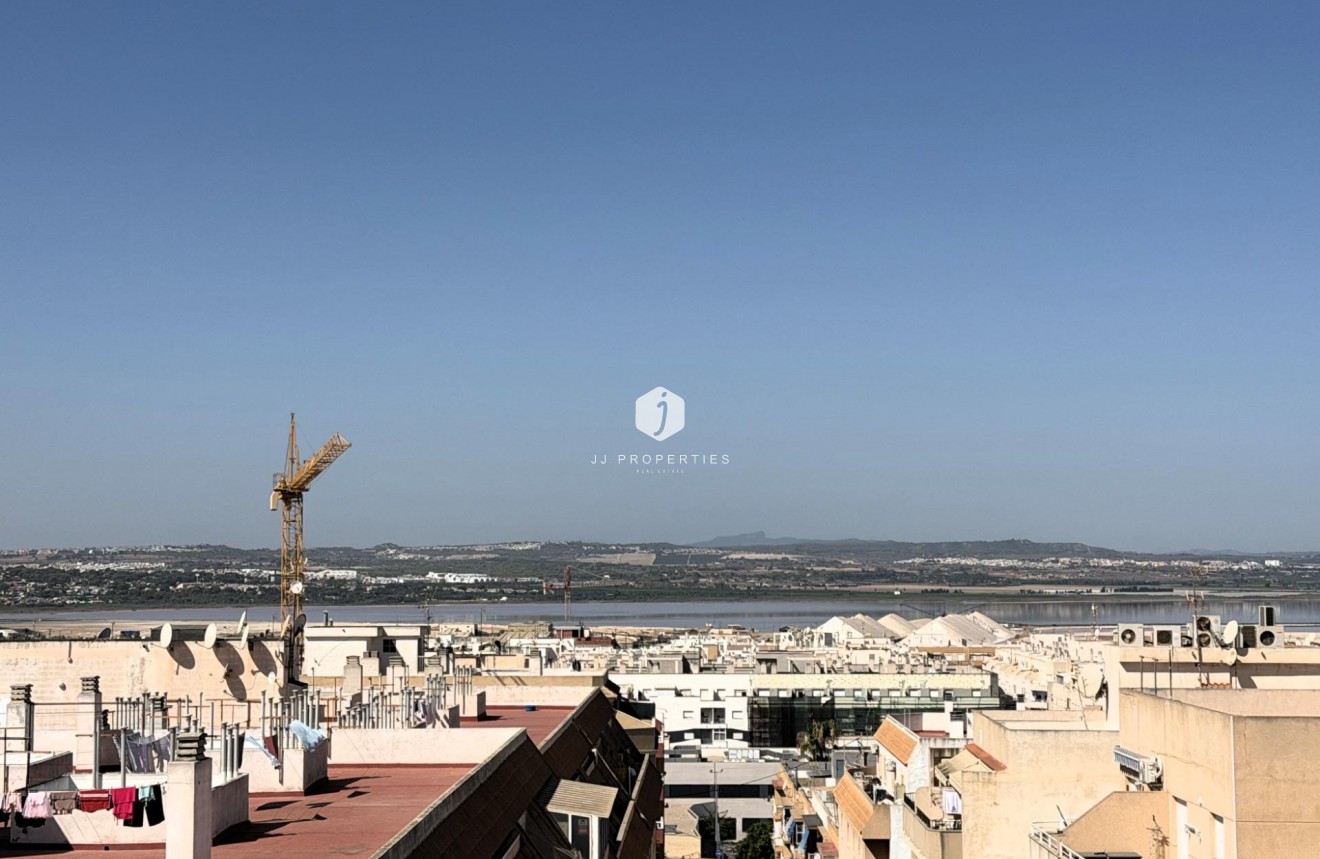 D'occasion - Appartement -
Torrevieja - El molino