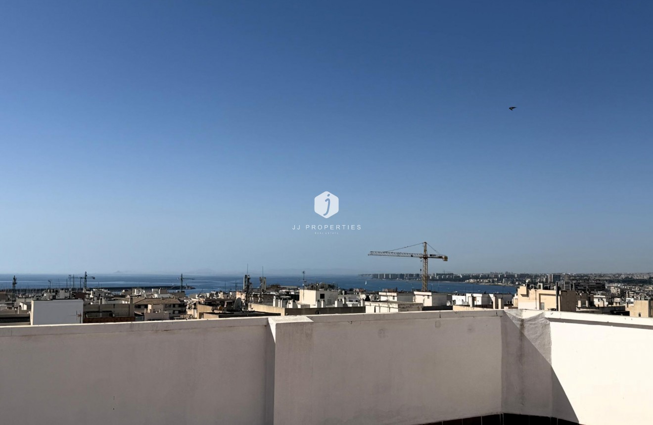 D'occasion - Appartement -
Torrevieja - El molino