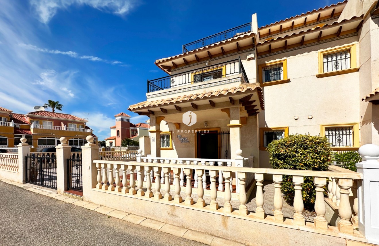 D'occasion - Chalet -
Orihuela Costa - Costa Blanca