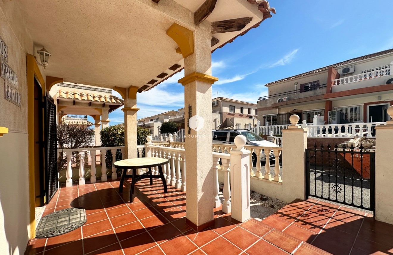 D'occasion - Chalet -
Orihuela Costa - Costa Blanca